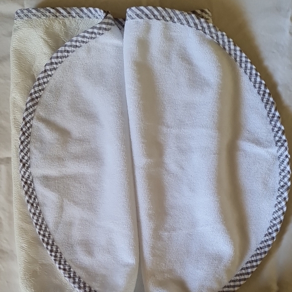 5/$20  HIP HOP PANDA 2 Diaper changing pads in good used condition, bamboo - Picture 1 of 4